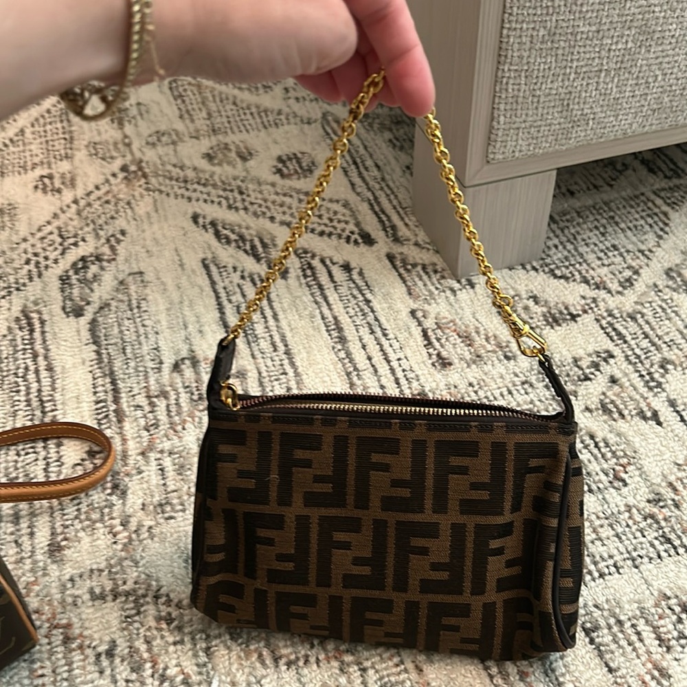 Authentic fendi clutch. No signs of wear and tear.